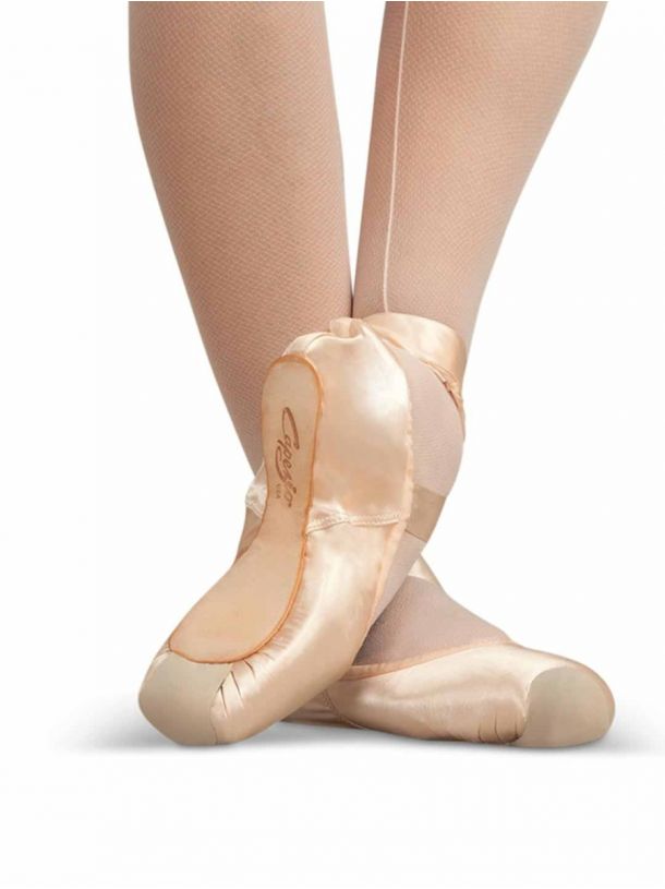 Pointe Shoe Fitting - First Fitting